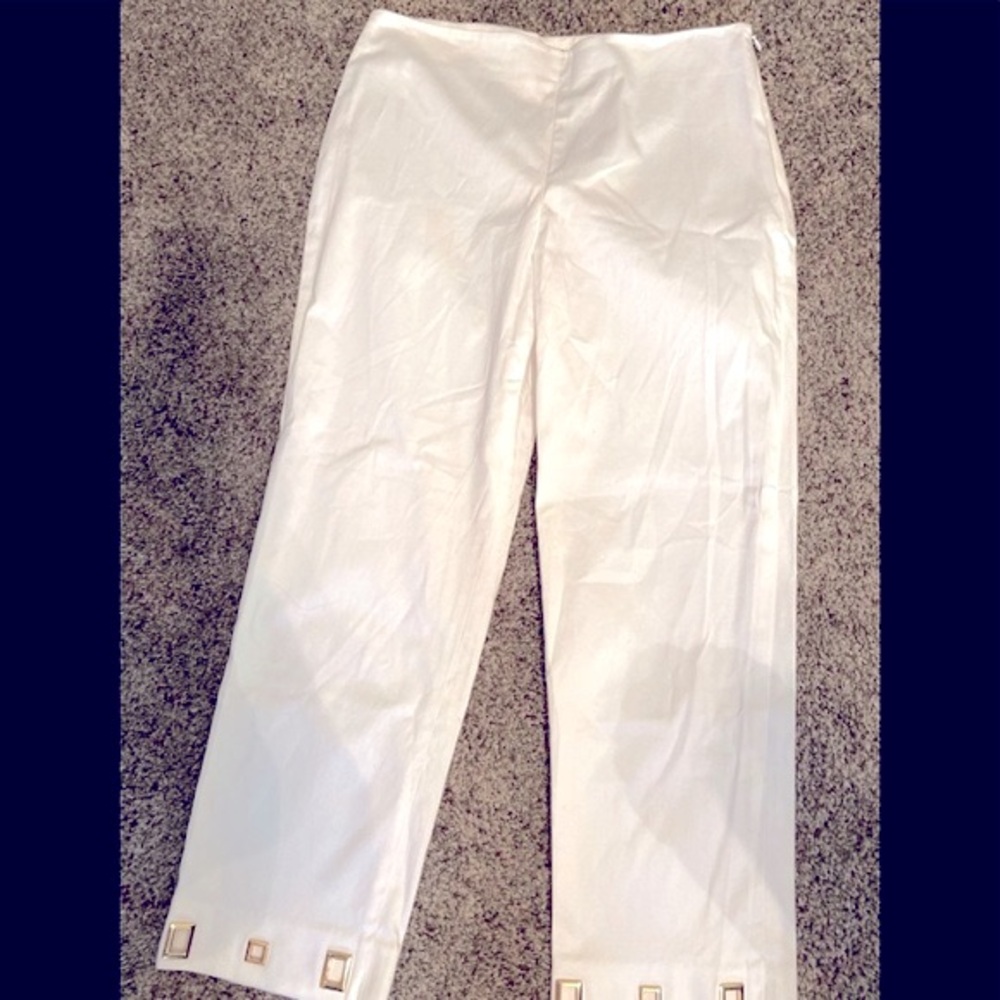 NWOT Jones New York Awesome crop White pants Sz 4   Just Plain Cute!